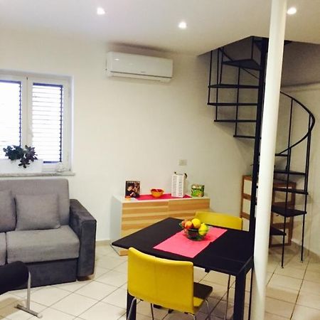 Napoli Sotterranea Apartment Екстер'єр фото